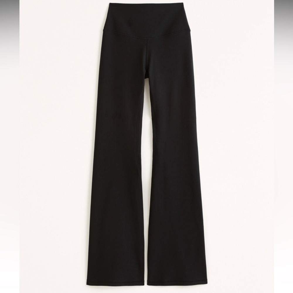 Abercrombie YPB SculptLux Curve Love Flare Legging Size Small Short